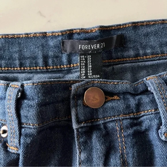 Forever 21 Women’s Medium Waist Dark Blue Non-Stretch Cigarette Jeans Size 27 - Picture 4 of 9